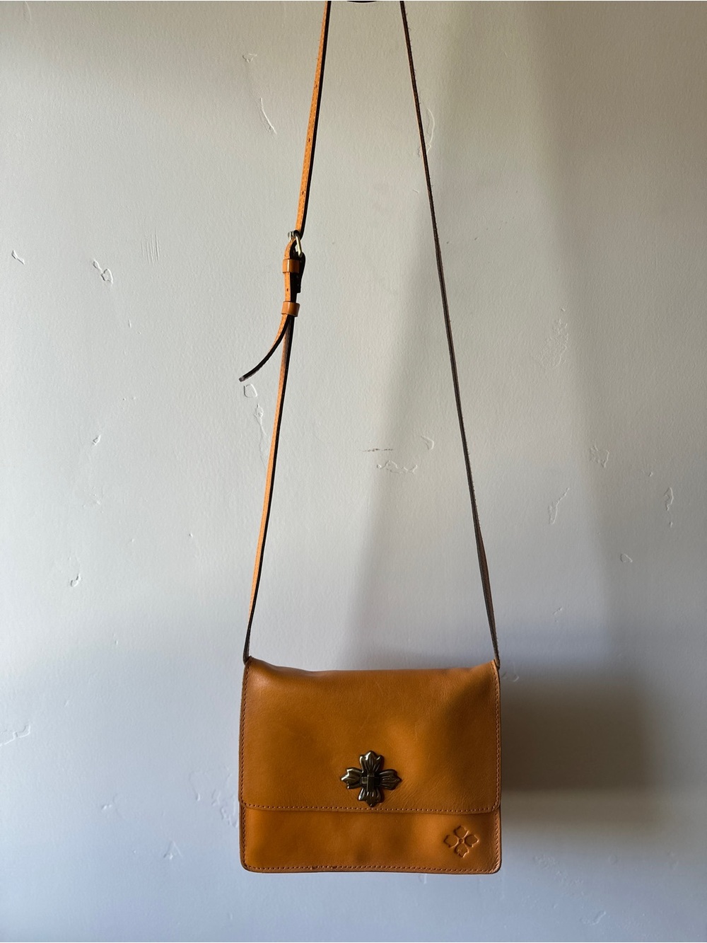 Patricia Nash Tan Leather Crossbody with Floral Medallion